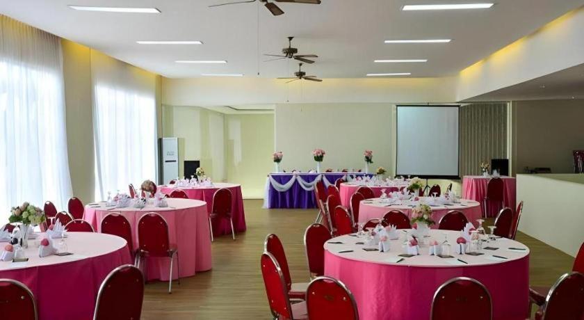 Bali Rich Villa Tuban  Экстерьер фото